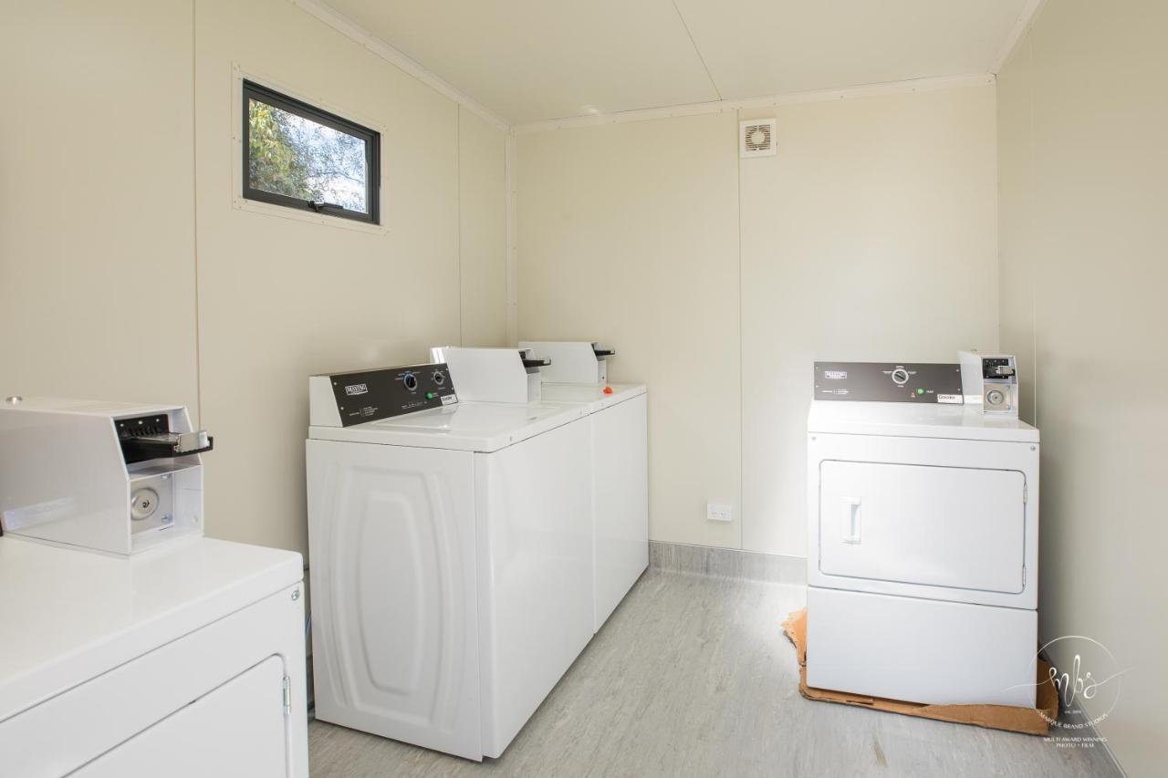 Waitomo Homestead Cabins ไวโตโมเคฟส์ ภายนอก รูปภาพ
